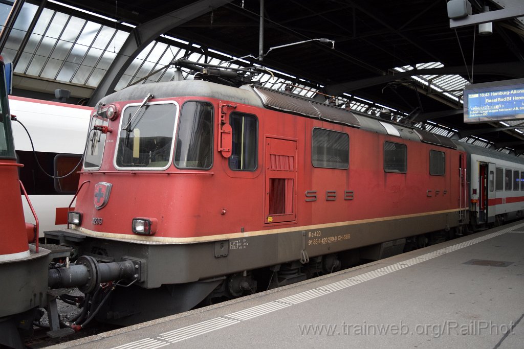 9019-0013-310324.jpg - SBB-CFF Re 4/4" 11299 / Zürich HB 31.3.2024