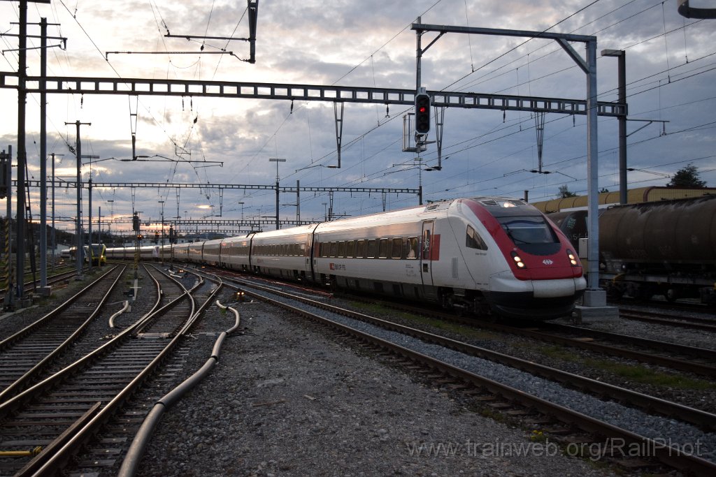 9026-0012-050424.jpg - SBB-CFF ICN RABe 500.038 "Arthur Honegger" / Wil 5.4.2024