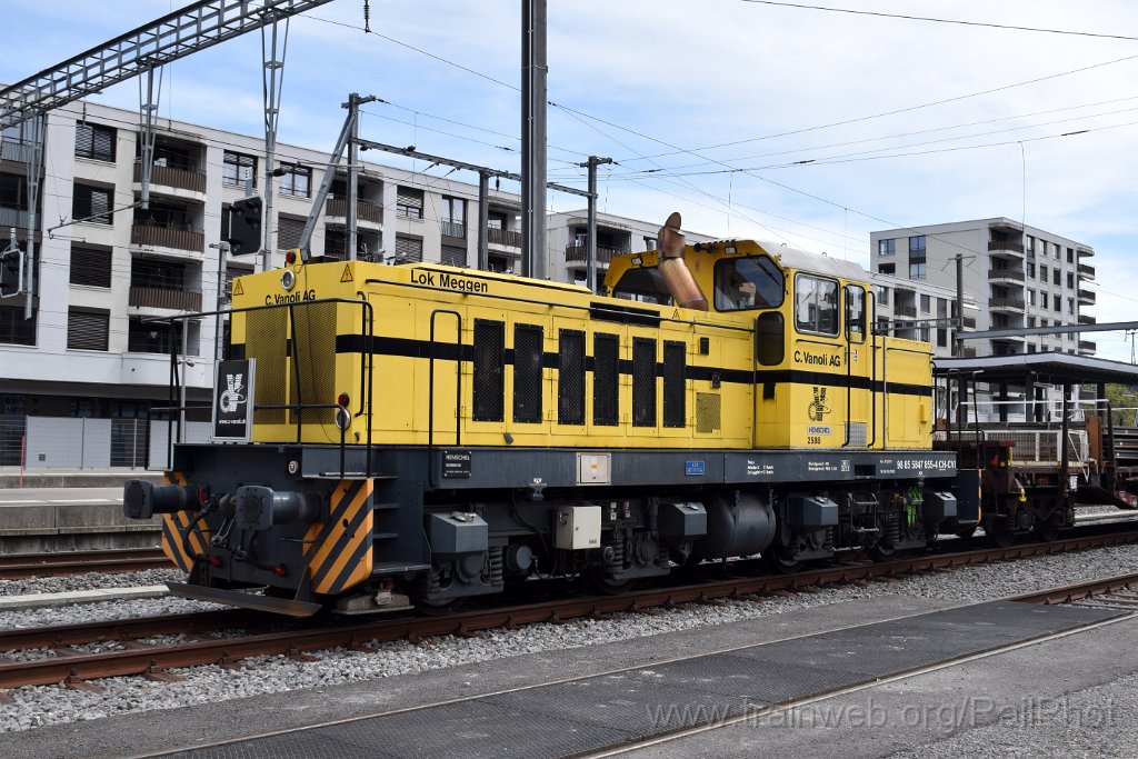 9027-0003-060424.jpg - Vanoli Am 847.855-4 "Lok Meggen" / Wattwil 6.4.2024