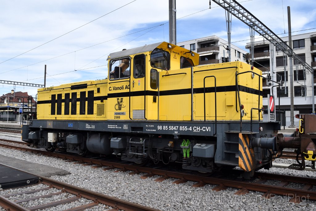 9027-0006-060424.jpg - Vanoli Am 847.855-4 "Lok Meggen" / Wattwil 6.4.2024