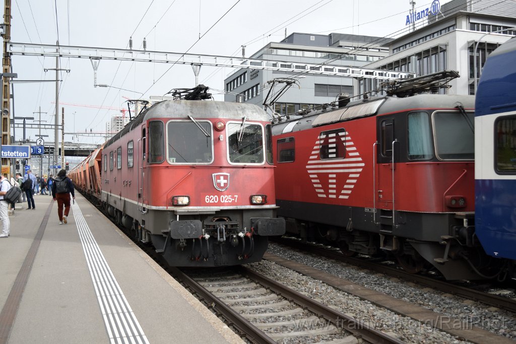 9031-0030-080424.jpg - SBB-CFF Re 420.226-3 + Re 6/6 11625 "Oensingen" / Zürich-Altstetten 8.4.2024
