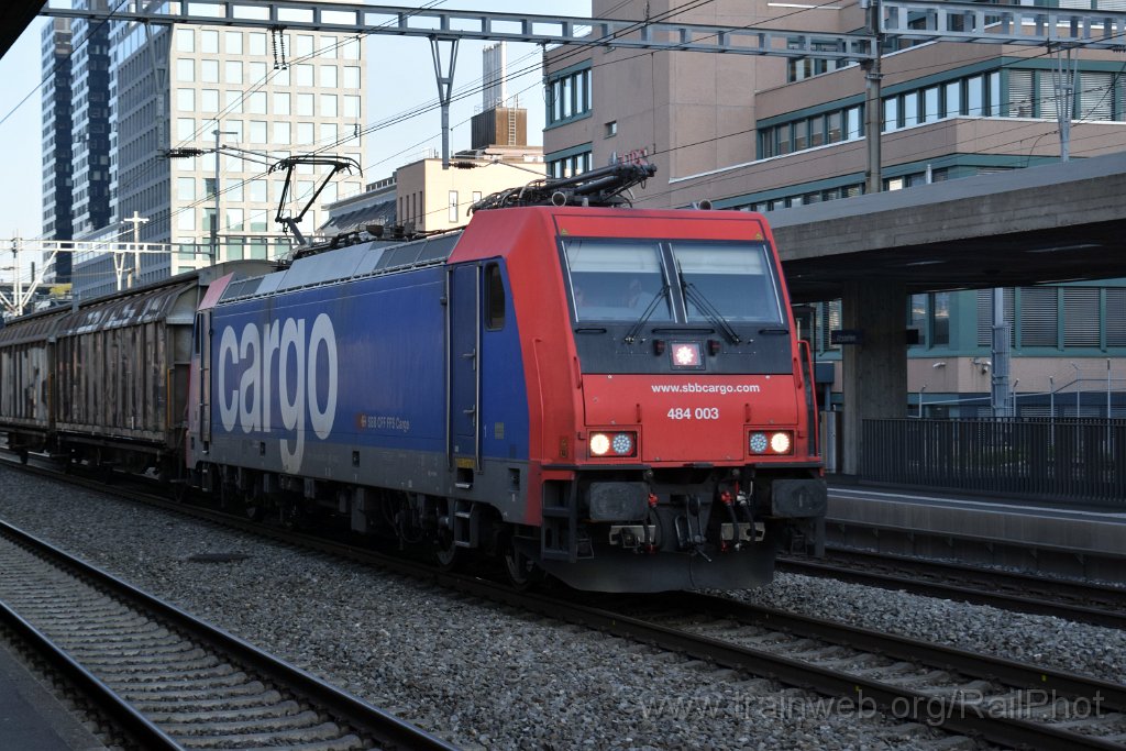 9035-0038-120424.jpg - SBB-CFF Re 484.003 / Zürich-Altstetten 12.4.2024
