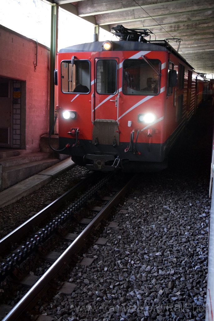 9046-0043-140424.jpg - MGB Deh 4/4" 92 "Realp" / Steinlekehr 14.4.2024