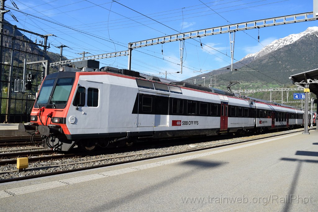 9050-0020-140424.jpg - SBB-CFF RBDe 560.220-6 / Brig 14.4.2024