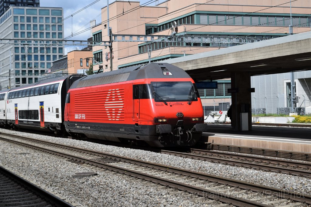 9053-0049-160424.jpg - SBB-CFF Re 460.073-0 "Monte Ceneri" / Zürich-Altstetten 16.4.2024