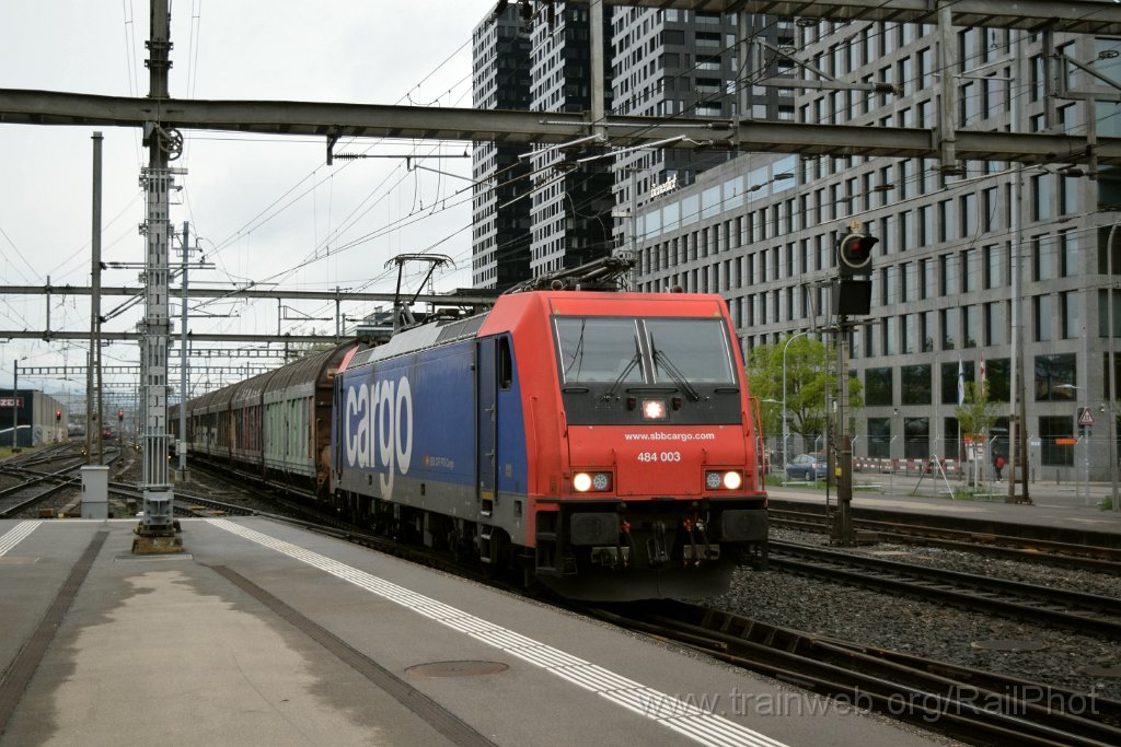 9056-0045-190424.jpg - SBB-CFF Re 484.003 / Zürich-Altstetten 19.4.2024