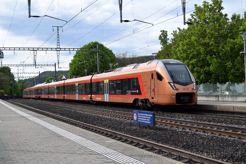 9073-0043-270424.jpg - SOB RABe 526.123-5 / Sissach 27.4.2024