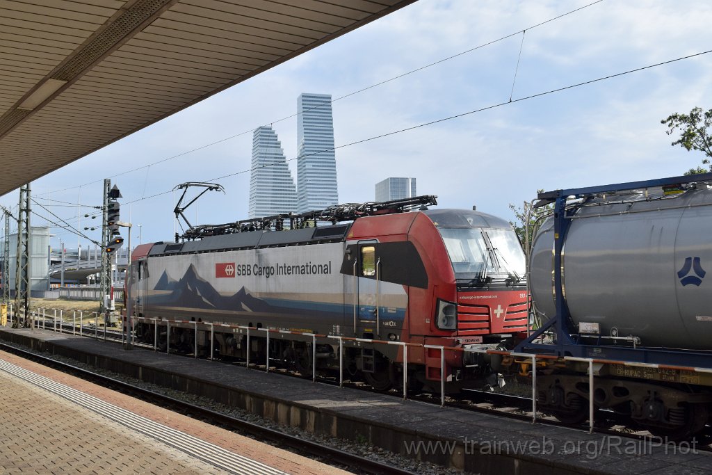 9090-0028-010524.jpg - SBB-CFF 193.461-1 "Olten" / Basel Badische Bahnhof 1.5.2024