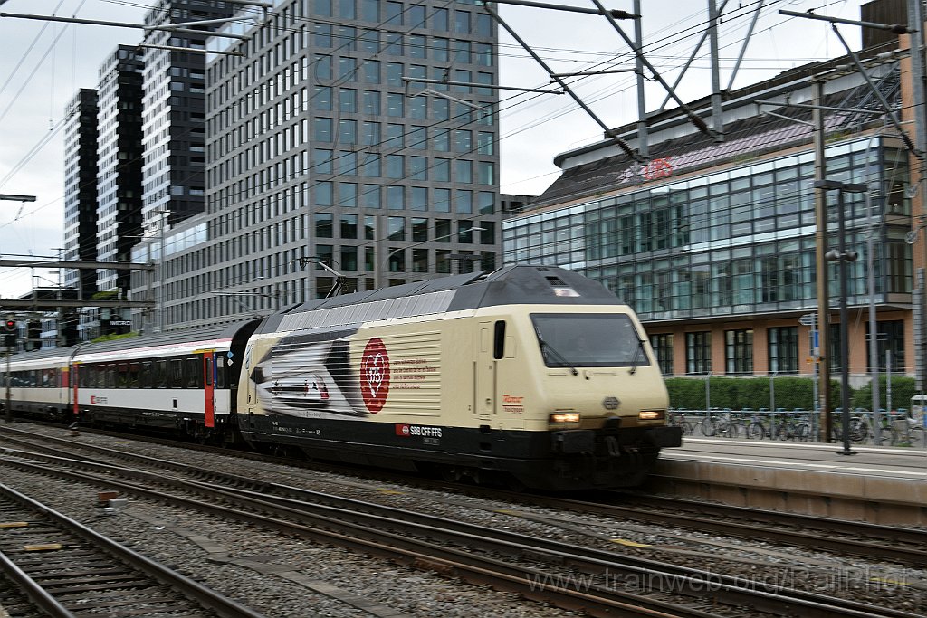 9092-0028-030524.jpg - SBB-CFF Re 460.019-3 "Terre Sainte" / Zürich-Altstetten 3.5.2024