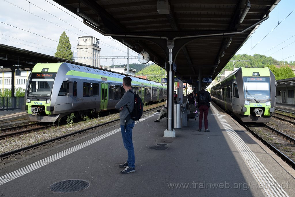 9101-0004-090524.jpg - BLS RABe 535.118-4 + RABe 535.105-1 / Burgdorf 9.5.2024