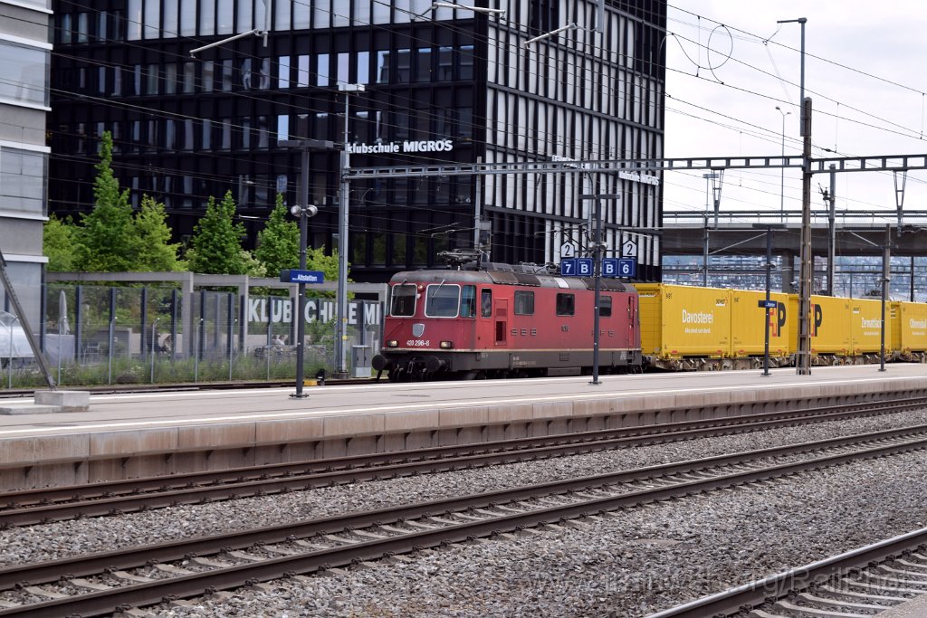 9103-0037-130524.jpg - SBB-CFF Re 4/4" 11296 / Zürich-Altstetten 13.5.2024