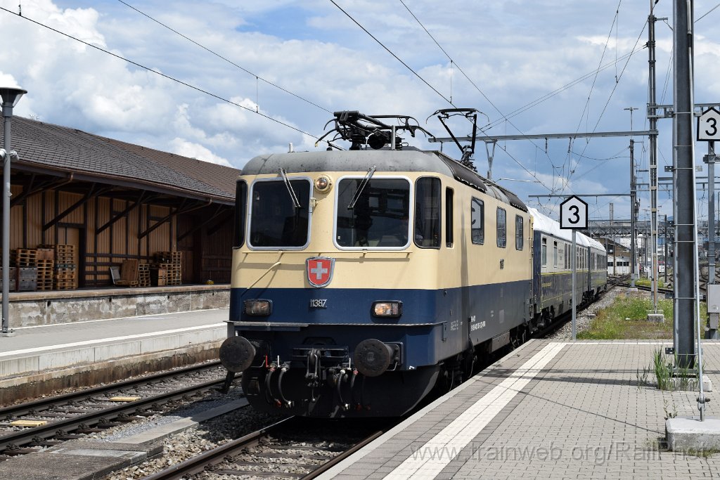 9150-0011-200524.jpg - IRSI Re 421.387-2 "Rheingold" / Rapperswil 20.5.2024