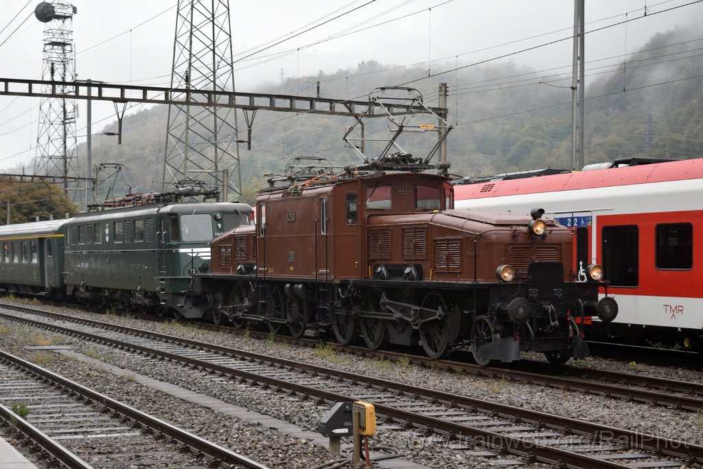 9416-0016-121024.jpg - SBB-CFF Ce 6/8" 14253 + Ae 6/6 11411 "Zug" / Lavorgo 12.10.2024