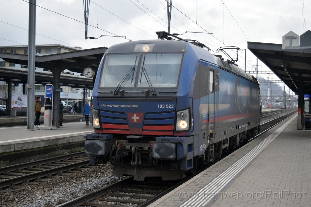 9493-0022-041224.jpg - SBB-CFF 193.523-8 "Lahn" / Pratteln 4.12.2024