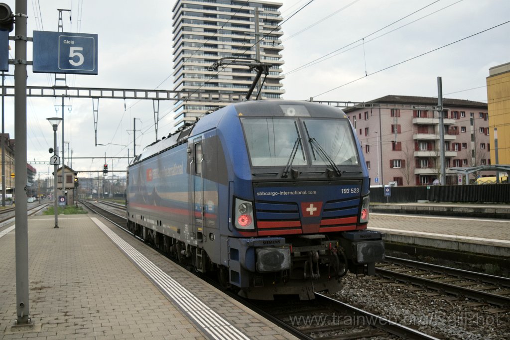9493-0024-041224.jpg - SBB-CFF 193.523-8 "Lahn" / Pratteln 4.12.2024