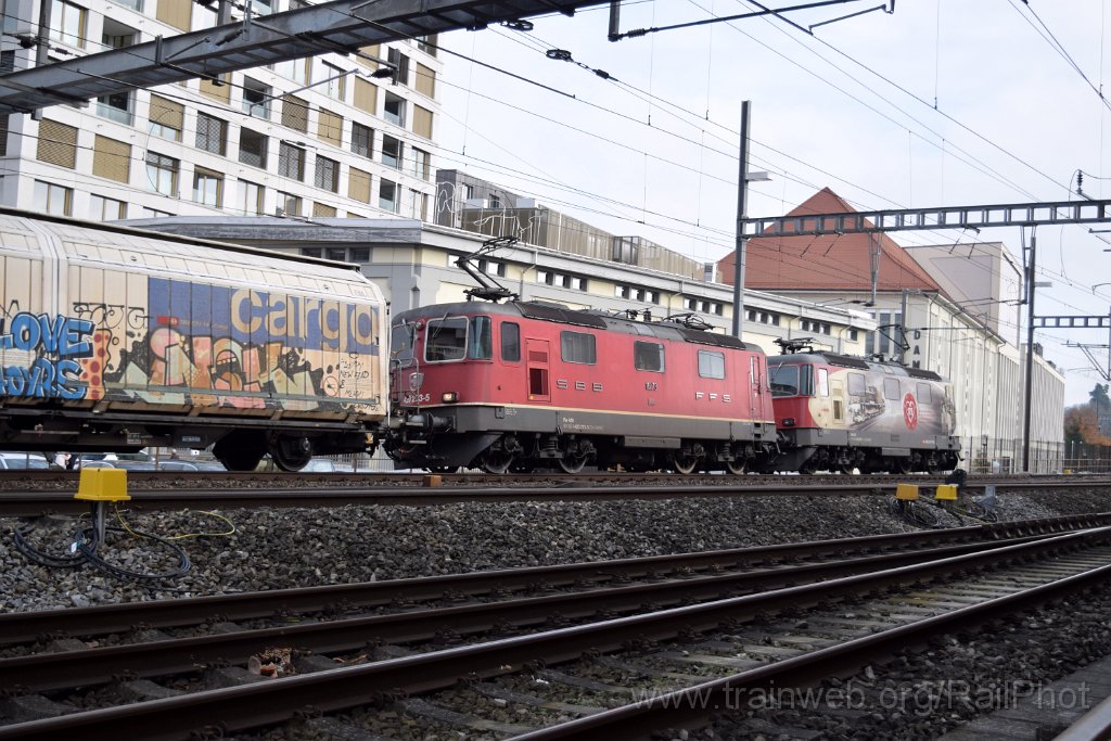 9498-0022-051224.jpg - SBB-CFF Re 420.251-1 "175 ans de chemin de fer en Suisse" + Re 4/4" 11273 / Lenzburg 5.12.2024