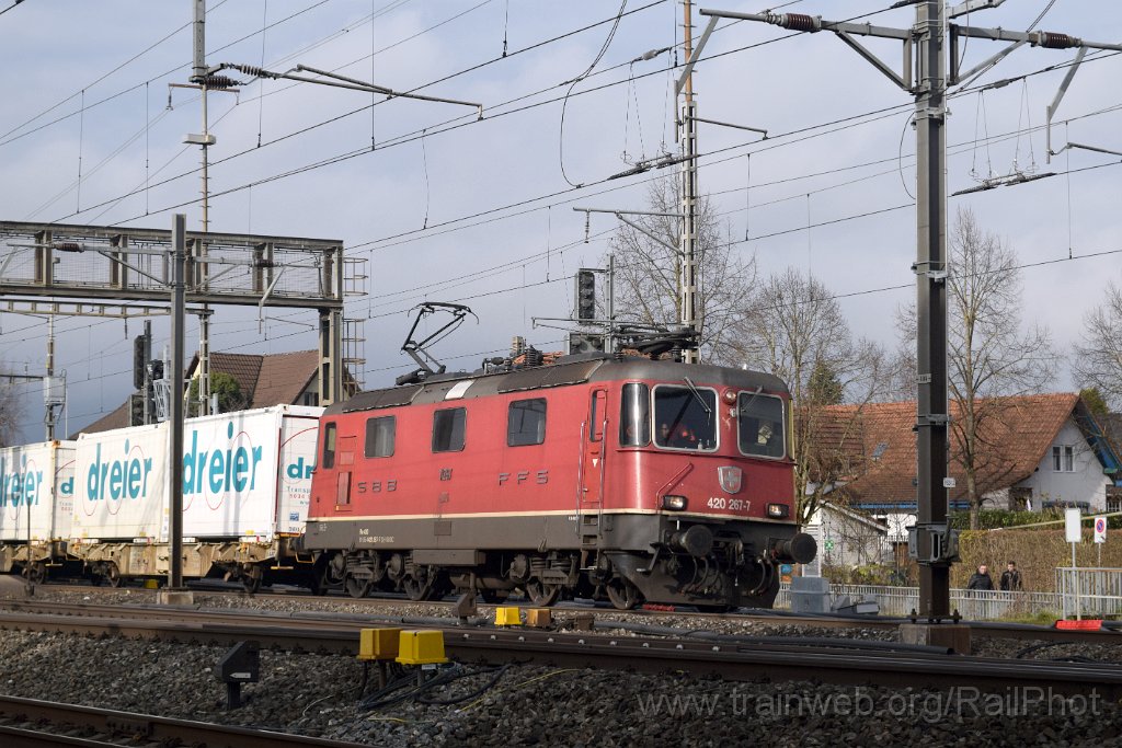 9498-0042-051224.jpg - SBB-CFF Re 4/4" 11267 / Lenzburg 5.12.2024