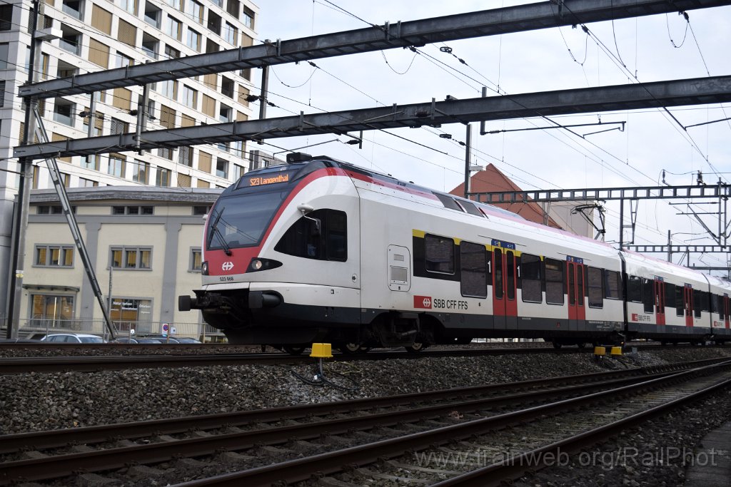 9500-0010-051224.jpg - SBB-CFF RABe 523.068 / Lenzburg 5.12.2024