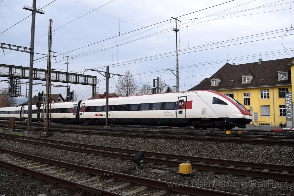 9501-0035-051224.jpg - SBB-CFF ICN RABe 500.022 "Expo 02" / Lenzburg 5.12.2024