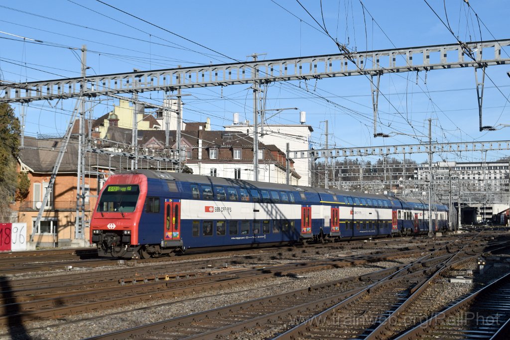 9512-0036-171224.jpg - SBB-CFF Bt (DPZplus) 113 / Winterthur 17.12.2024