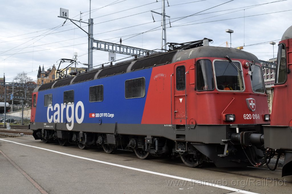9518-0019-181224.jpg - SBB-CFF Re 620.010-9 "Spreitenbach" / St.Gallen HB 18.12.2024