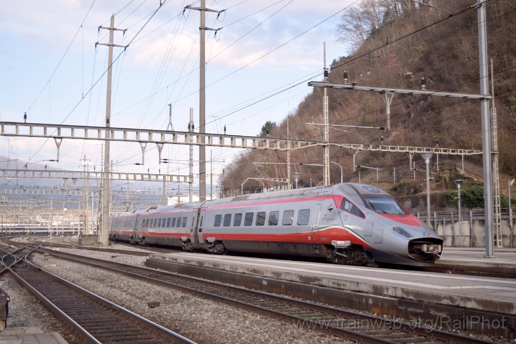 9521-0011-181224.jpg - FS ETR 610.702 / Olten 18.12.2024