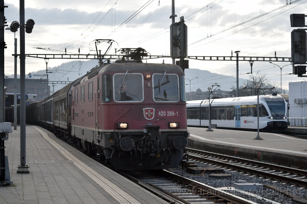 9521-0024-181224.jpg - SBB-CFF Re 4/4" 11289 / Olten 18.12.2024