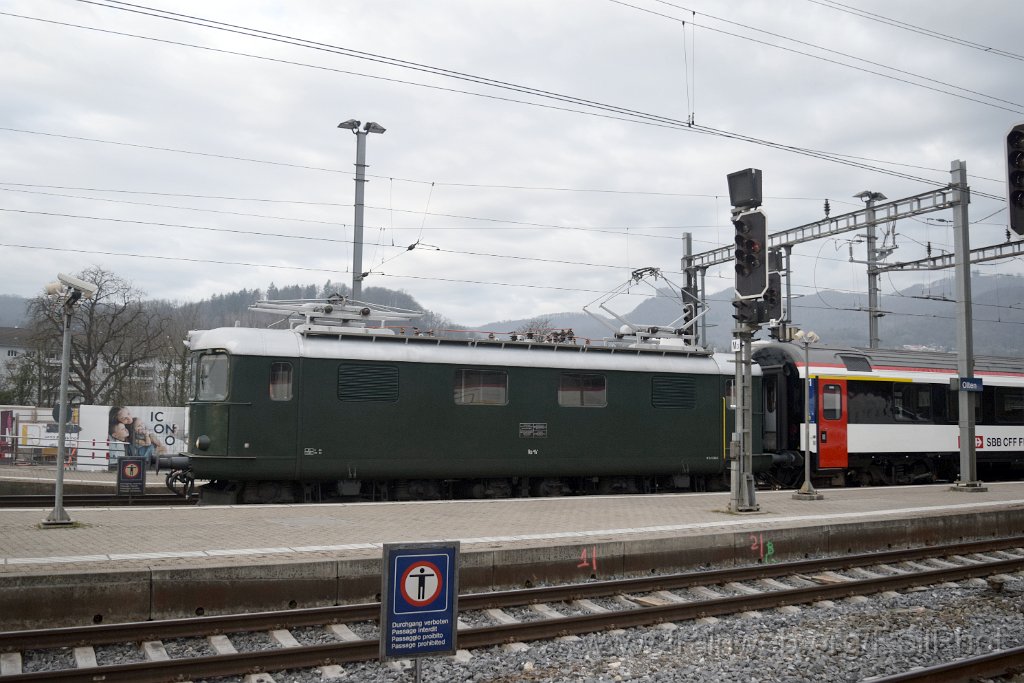 9523-0038-181224.jpg - CLRA Re 4/4' 10039 / Olten 18.12.2024