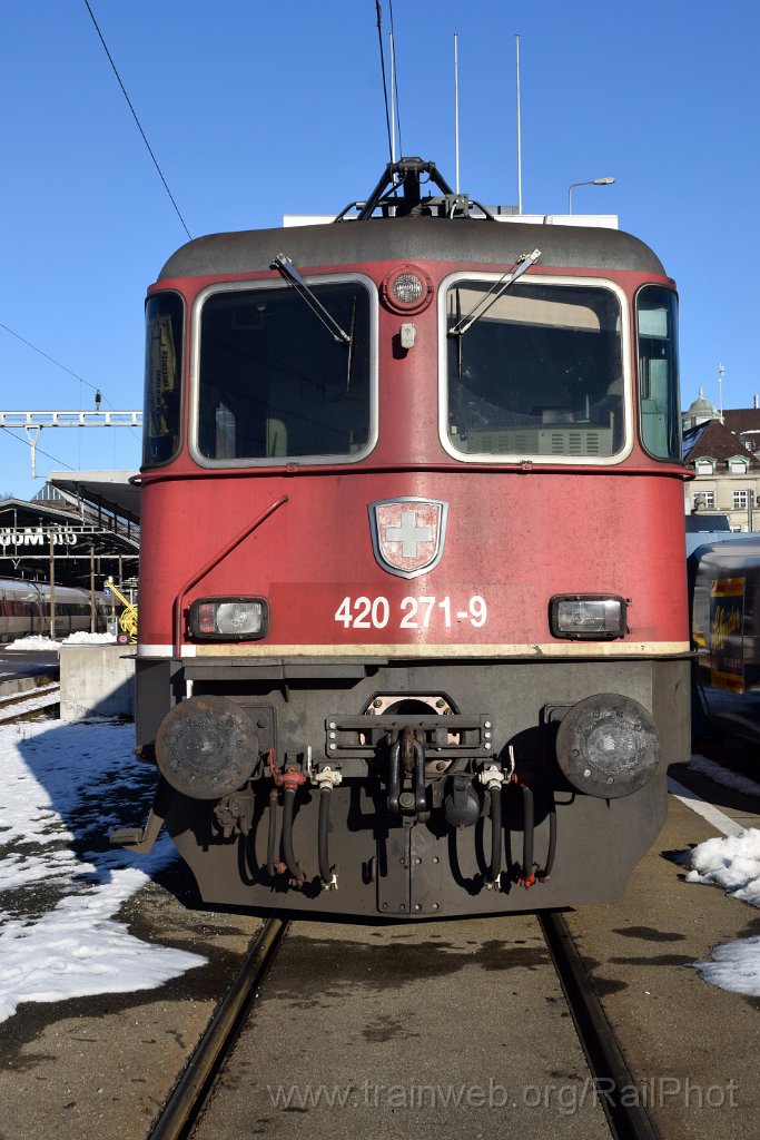 9530-0045-311224.jpg - SBB-CFF Re 4/4" 11271 / St.Gallen HB 31.12.2024