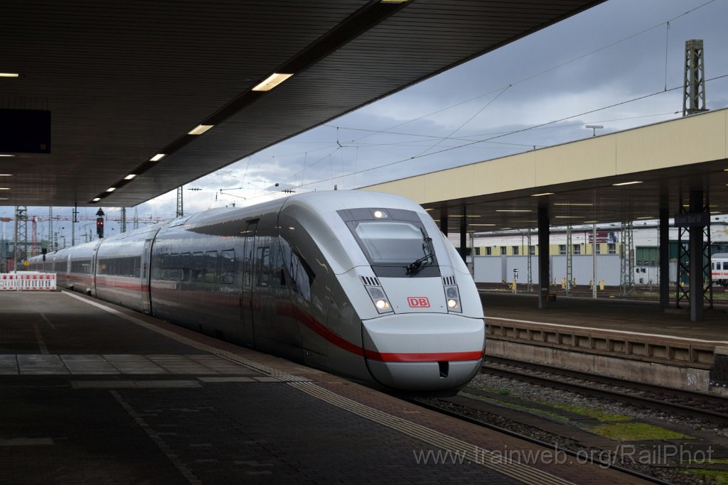 9533-0032-060125.jpg - DBAG ICE 812.084 / Basel Badische Bahnhof 6.1.2025