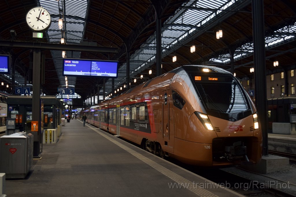 9535-0041-060125.jpg - SOB RABe 526.126 / Basel 6.1.2025