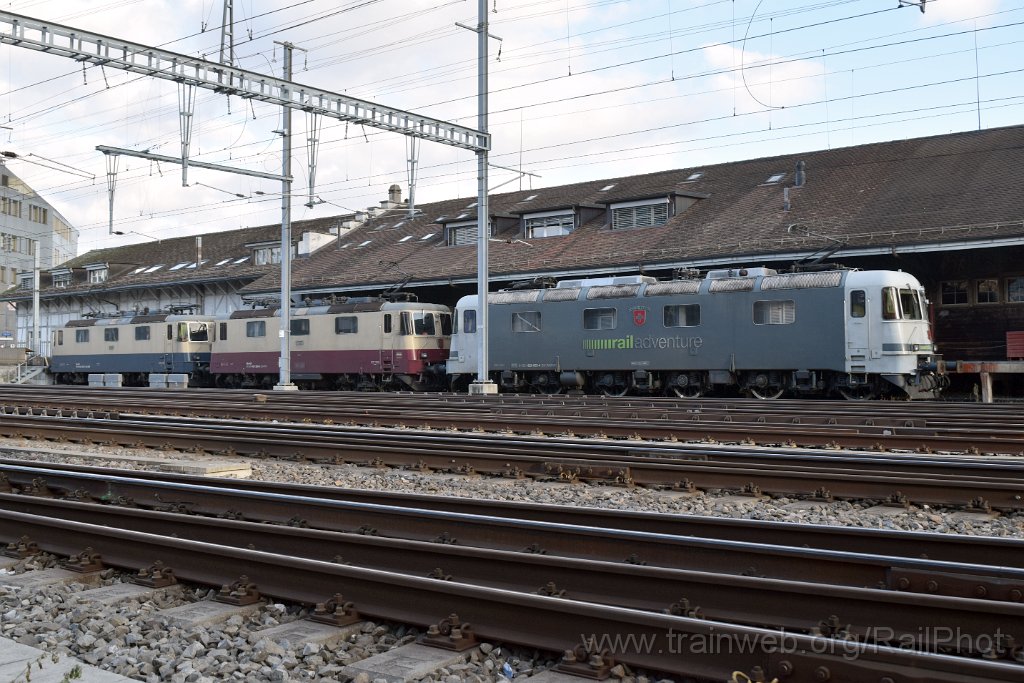 9537-0013-110125.jpg - RADVE Re 620.003-4 "Schweiz" + IRSI Re 421.393-0 + Re 421.387-2 / Winterthur 11.1.2025
