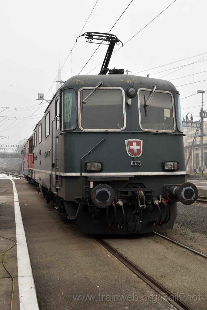9539-0042-190125.jpg - SBB-CFF Re 4/4" 11335 + Re 4/4" 11348 / St.Gallen HB 19.1.2025