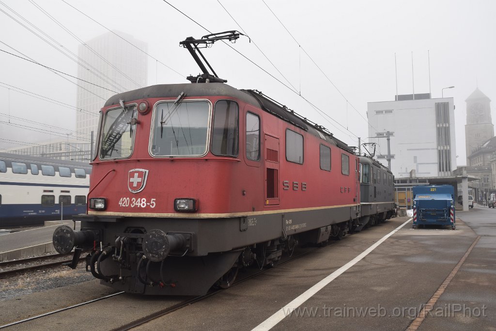 9539-0049-190125.jpg - SBB-CFF Re 4/4" 11348 + Re 4/4" 11335 / St.Gallen HB 19.1.2025
