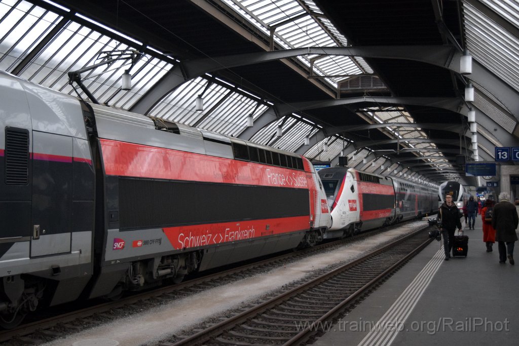 9544-0015-190125.jpg - SNCF TGV 310.040 + TGV 310.041 / Zürich HB 19.1.2025