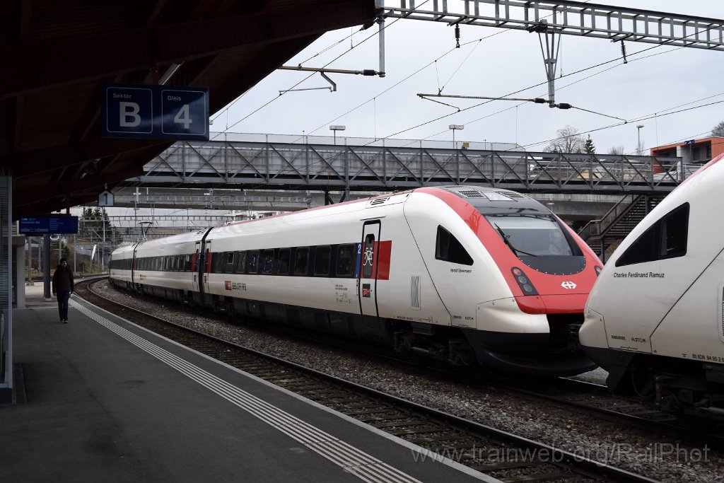 9553-0006-270125.jpg - SBB-CFF ICN RABe 500.043 "Harald Szeemann" / St.Gallen-St.Fiden 27.1.2025