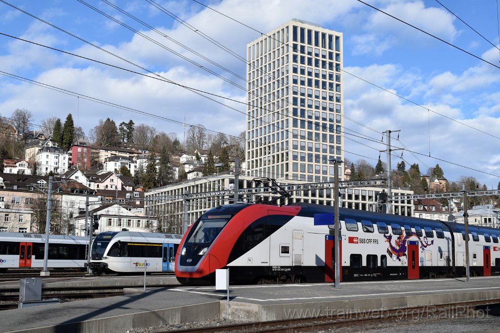 9554-0038-270125.jpg - SBB-CFF RABe 511.015 + Thurbo RABe 526.736-4 / St.Gallen HB 27.1.2025