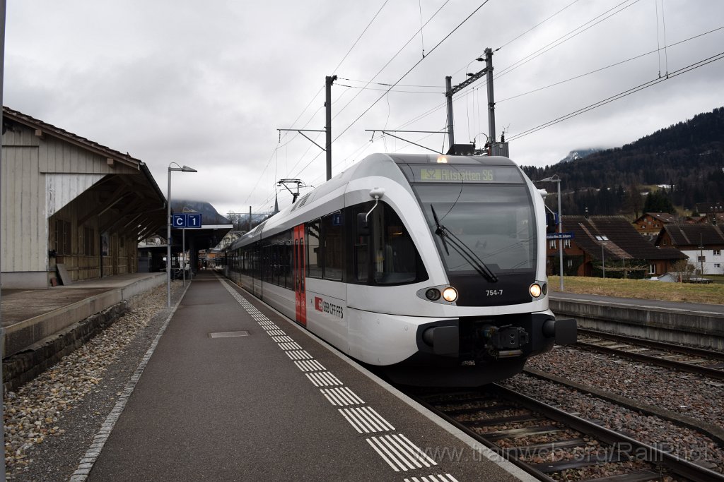 9555-0046-270125.jpg - Thurbo RABe 526.754-7 + RABe 526.772-9 "FC St.Gallen 1879" / Nesslau Neu St-Johann 27.1.2025