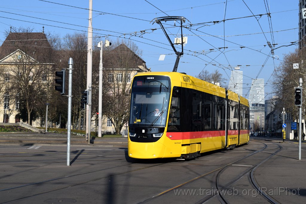 9559-0007-050225.jpg - BLT Be 8/10 4211 / Centralbahnplatz 5.2.2025
