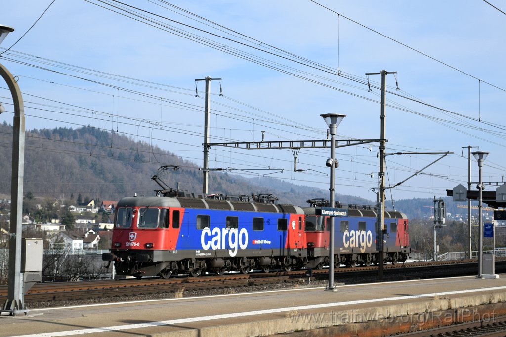 9561-0039-070225.jpg - SBB-CFF Re 620.079-4 "Cadenazzo" + Re 620.076-0 "Zurzach" / Killwangen-Spreitenbach 7.2.2025