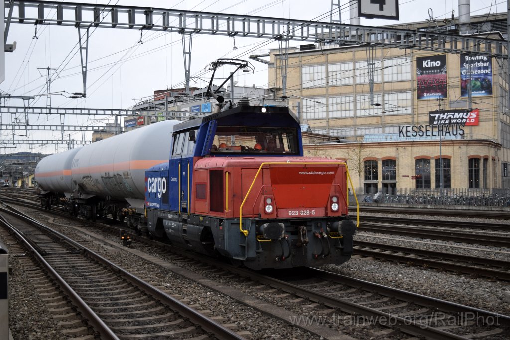 9570-0026-240225.jpg - SBB-CFF Eem 923.028-5 "Geissberg" / Winterthur 24.2.2025