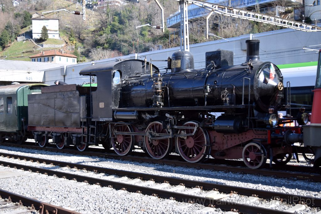 9582-0049-020325.jpg - Verbano-Express 625.116 / Bellinzona 2.3.2025