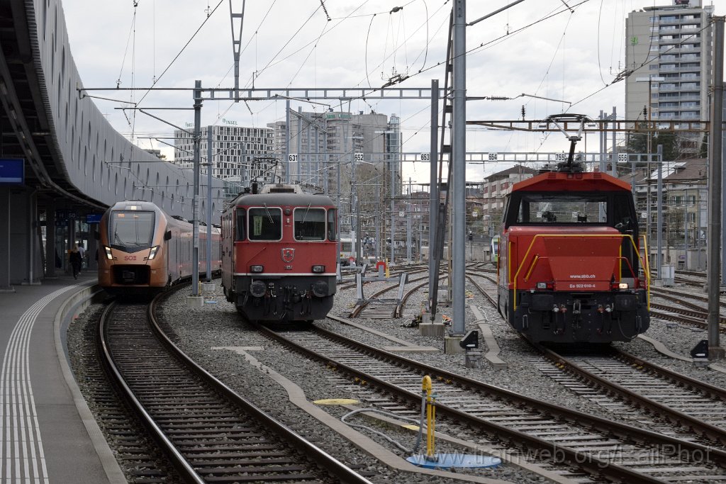 9608-0010-220325.jpg - SOB RABe 526.122-7 + SBB-CFF Re 4/4" 11154 + Ee 922.010-4 "Login" / Bern HB 22.3.2025