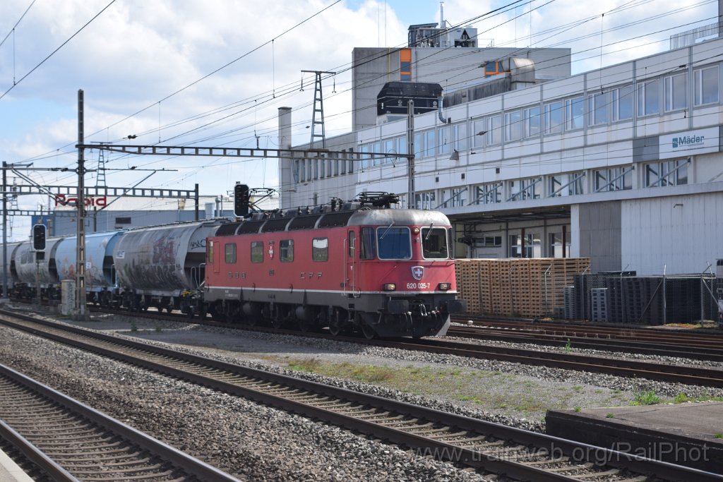 9626-0020-010425.jpg - SBB-CFF Re 6/6 11625 "Oensingen" / Killwangen-Spreitenbach 1.4.2025