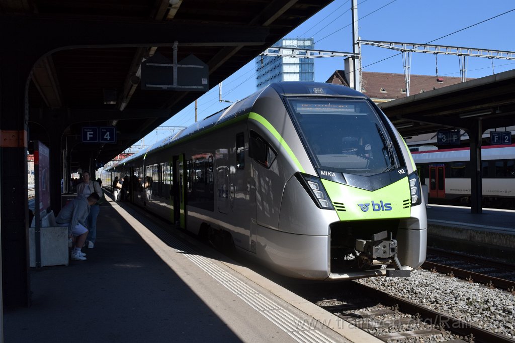 9630-0005-040425.jpg - BLS RABe 528.102-7 / Neuchâtel 4.4.2025