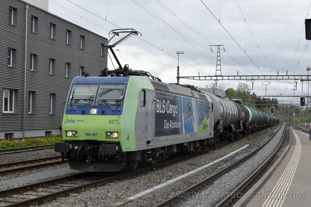 9653-0033-160425.jpg - BLS Re 485.007-9 / Glattbrugg 16.4.2025
