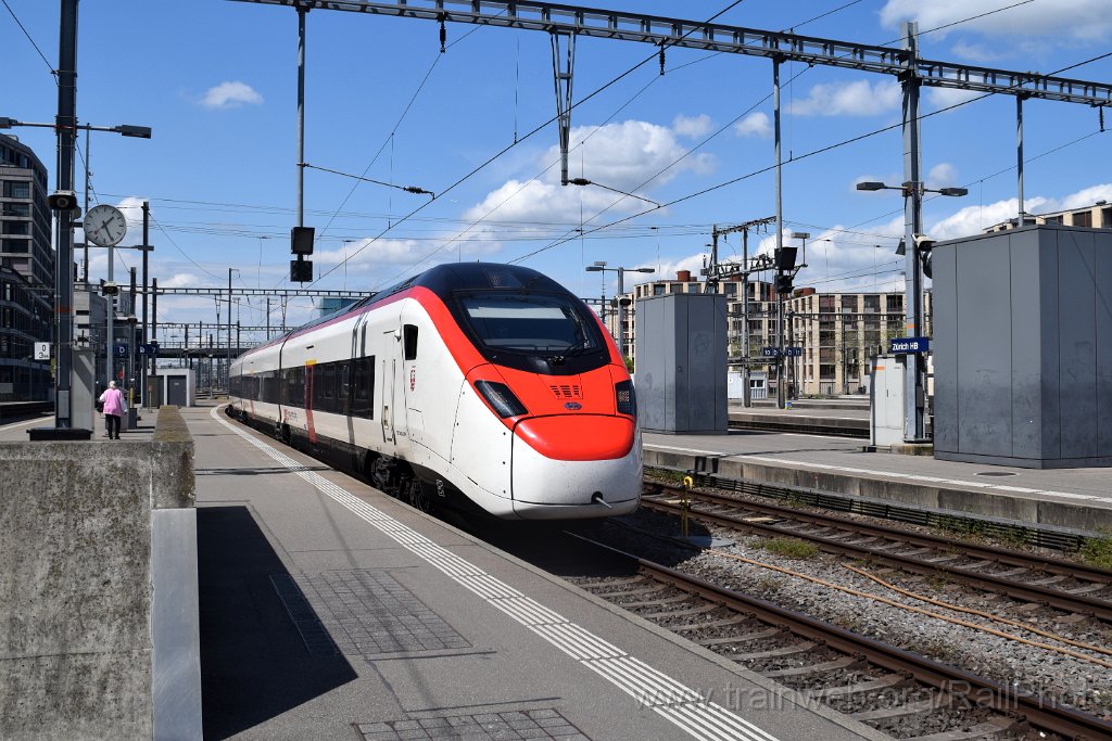 9667-0006-230425.jpg - SBB-CFF RABe 501.005 "Nidwalden" / Zürich HB 23.4.2025