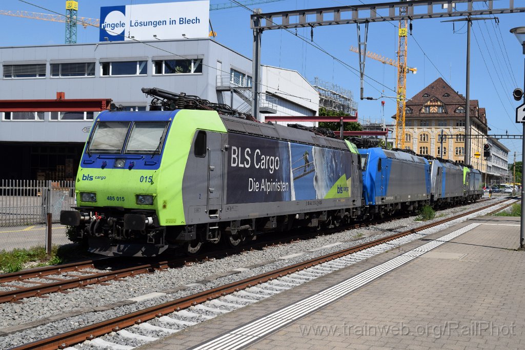 9681-0050-290425.jpg - BLS Re 485.015-2 + ATLU 185.527-9 + RailPool 186.498 + BLS Re 475.409-9 / Pratteln 29.4.2025
