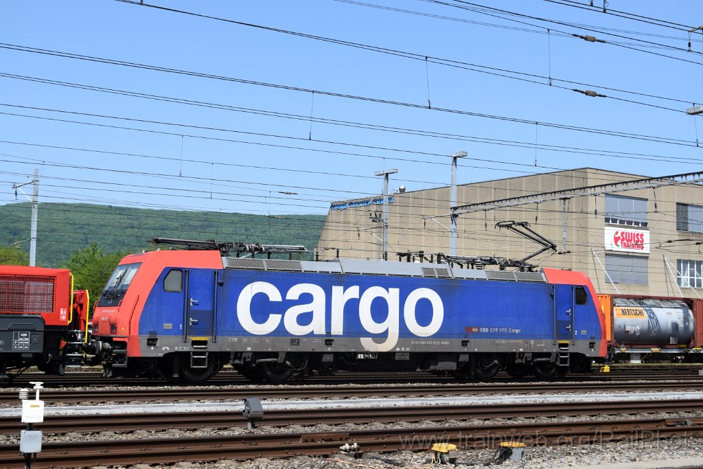 9703-0018-020525.jpg - SBB-CFF Re 484.019-5 / Aarau (Torfeld) 2.5.2025