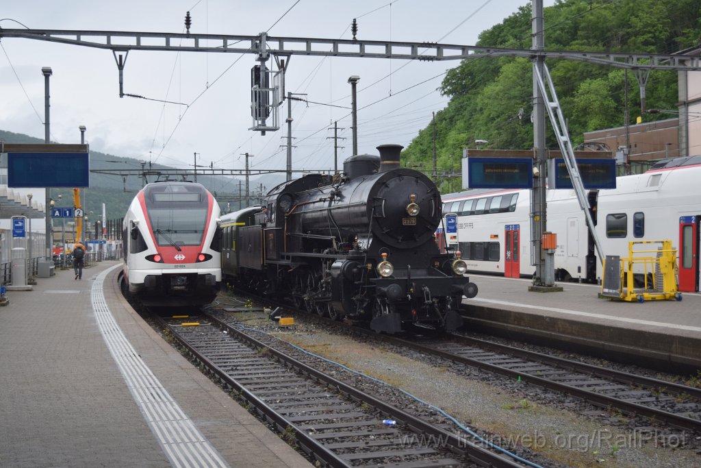 9708-0048-040525.jpg - SBB-CFF RABe 521.024 + C 5/6 2978 / Olten 4.5.2025